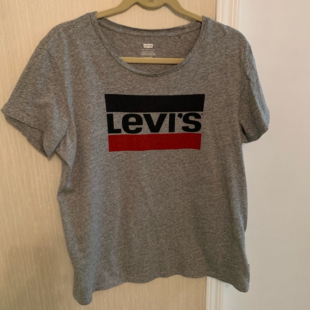 Authentic Levi’s Tee Shirt